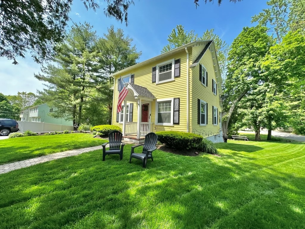 1 Harding Rd, Natick, MA